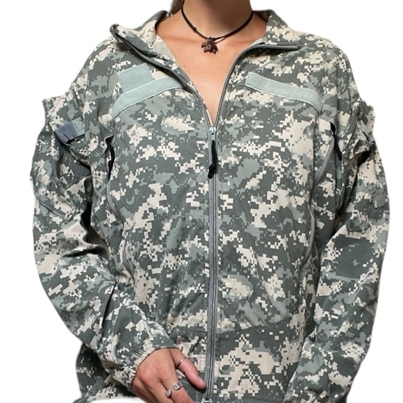 Patagonia Other - Patagonia Vintage Gen III Military Full Zip Windshirt Unisex M Camouflage Jacket